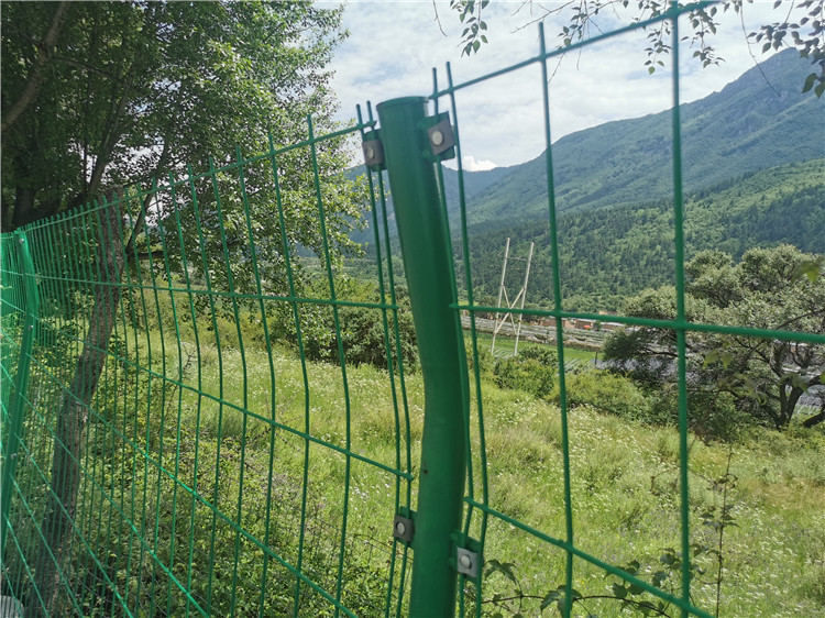 自然保護(hù)區(qū)建設(shè)管護(hù)用鐵絲網(wǎng)圍欄