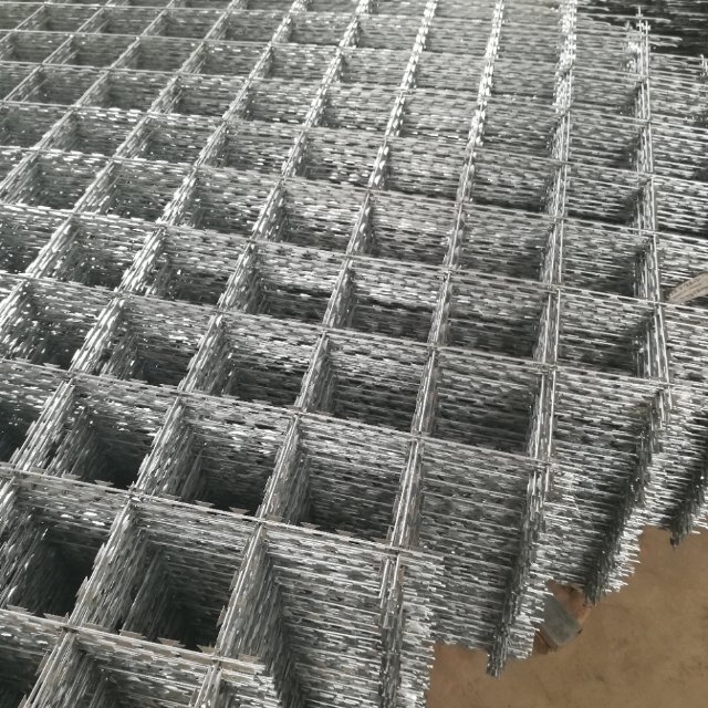 刀片刺網(wǎng)阻隔防護(hù)網(wǎng)